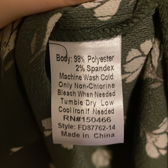 Fun2Fun flower patterned blouse - Picture 10 of 10